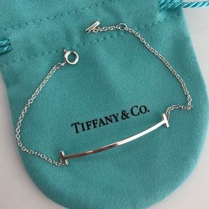 Tiffany & Co. 925 Sterling Silver T Smile Bracelet